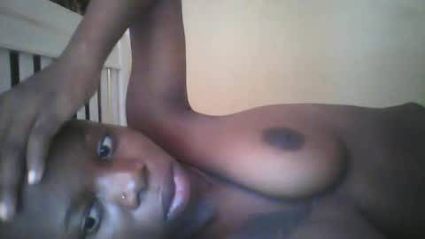 slim_petite_ebony online show from 12-18-24, 10:19