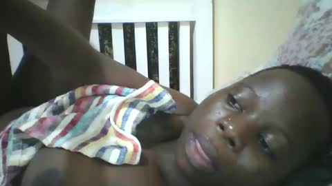 slim_petite_ebony online show from 01-02-25, 12:23
