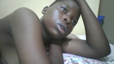 slim_petite_ebony online show from 01-23-25, 01:41