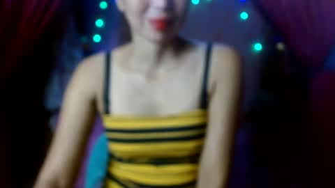 Snapshot of slimlady2023 chatting on 12-18-24, 12:43 Anna online show from 12-18-24, 12:43