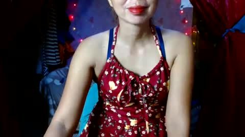 Snapshot of slimlady2023 chatting on 12-22-24, 02:17 Anna online show from 12-22-24, 02:17