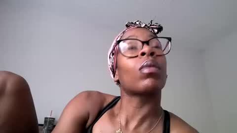 slimmmgooodiexoxo online show from 09-24-25, 12:19