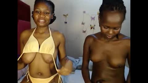 slimmy_kitties online show from 11-18-25, 03:12