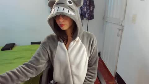 slone03 online show from 11-20-25, 07:57