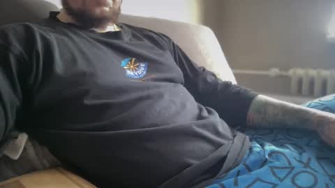 just chillin online show from 11-04-25, 07:29