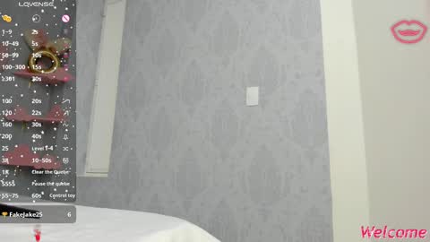 Snapshot of slut_milf4u chatting on 03-04-25, 03:15 Paola online show from 03-04-25, 03:15
