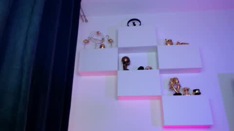 Snapshot of slut_tattoogirl chatting on 01-16-26, 07:23 Ariana online show from 01-16-26, 07:23