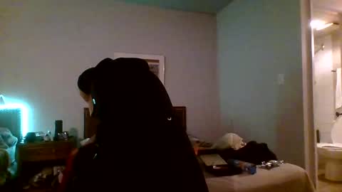 Phillup Slutz online show from 01-09-25, 01:29