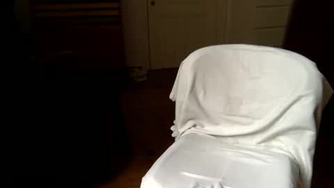 Snapshot of slutsuckin chatting on 10-25-25, 01:07 slutsuckin online show from 10-25-25, 01:07