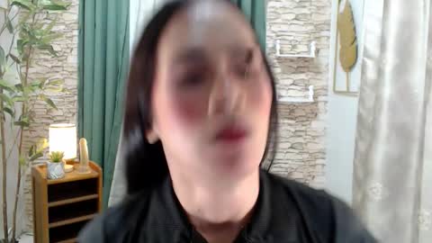 mia online show from 11-01-25, 02:35