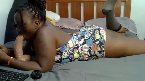 Snapshot of sluttydevil6 chatting on 03-06-25, 08:37 sluttydevil6 online show from 03-06-25, 08:37