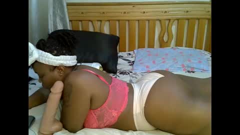 Snapshot of sluttydevil6 chatting on 09-09-25, 10:04 sluttydevil6 online show from 09-09-25, 10:04