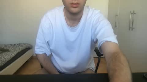 sluttystudent22 online show from 04-07-26, 11:32