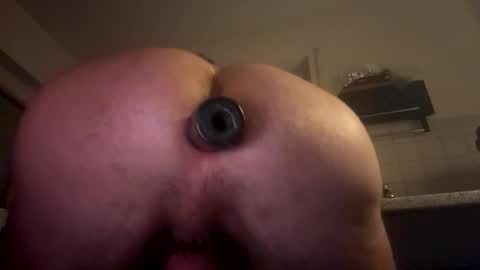 Snapshot of slyse69 chatting on 12-19-24, 04:56 slyse69 online show from 12-19-24, 04:56