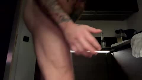 Snapshot of slyse69 chatting on 01-01-25, 03:45 slyse69 online show from 01-01-25, 03:45