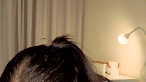Lily online show from 10-04-25, 01:31