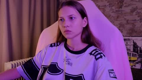 Emma online show from 02-25-26, 02:10