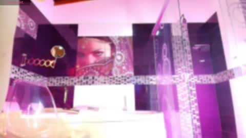 Small Hot19 online show from 12-03-25, 07:05