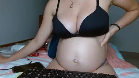 Snapshot of smallbrenda21 chatting on 10-30-25, 10:43 brenda online show from 10-30-25, 10:43