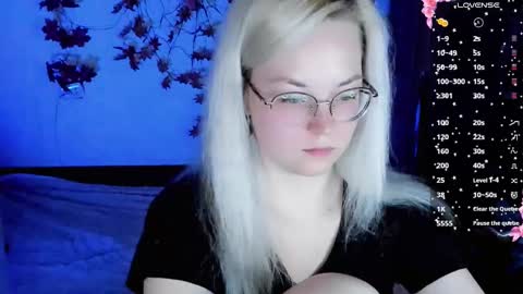 smallimpmeili online show from 11-09-25, 08:07