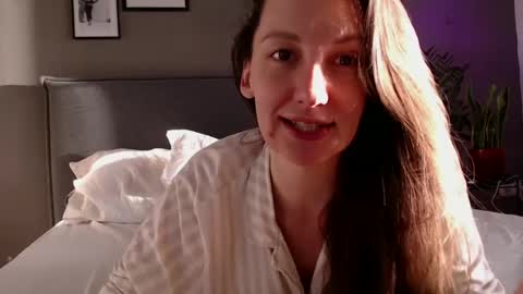 Snapshot of smalltittsbigsoul chatting on 02-19-25, 06:00 Anna no bbbbybybbabebyy just Anna. And dont call me mom please. online show from 02-19-25, 06:00