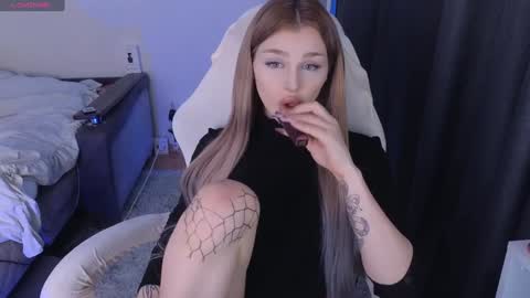 Snapshot of smanuna chatting on 12-05-24, 12:08 Manuna online show from 12-05-24, 12:08