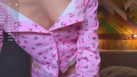 Elizabeth online show from 12-20-25, 03:46