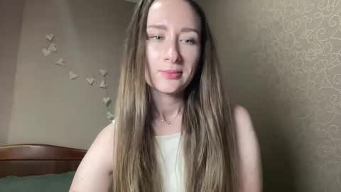 smilequeen_ online show from 10-10-25, 07:13