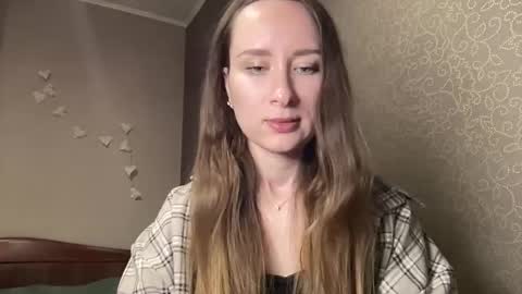 smilequeen_ online show from 10-14-25, 05:47