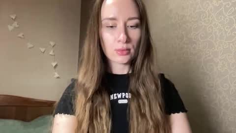 smilequeen_ online show from 10-22-25, 05:56