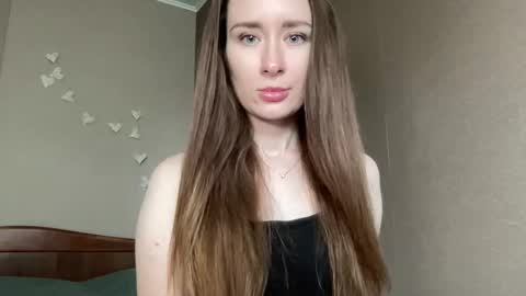 smilequeen_ online show from 10-26-25, 11:05