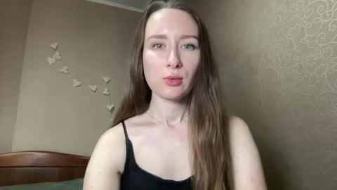 smilequeen_ online show from 11-09-25, 02:48