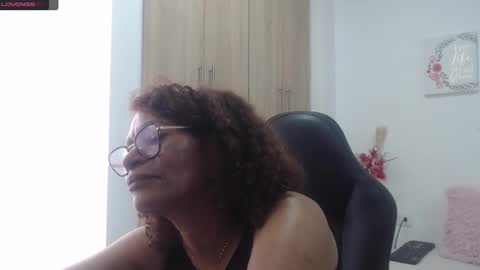 Smileth online show from 02-21-25, 06:04