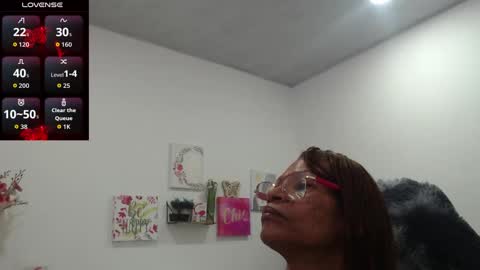 Smileth online show from 10-02-25, 01:07