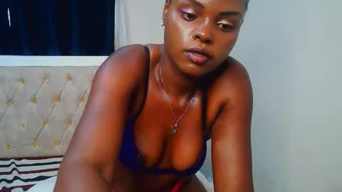 Smiley chocolate online show from 02-18-26, 08:54