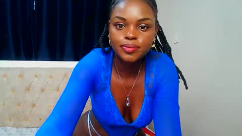 Smiley chocolate online show from 02-25-26, 08:35