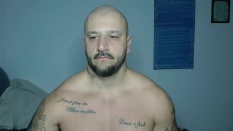 Snapshot of smithduke chatting on 10-24-25, 03:03 smithduke online show from 10-24-25, 03:03