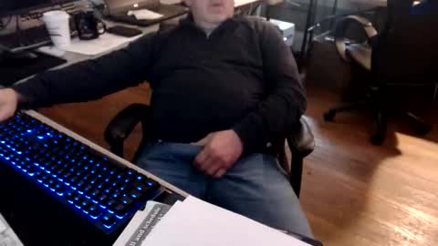 Snapshot of smly chatting on 12-21-25, 07:54 smly online show from 12-21-25, 07:54