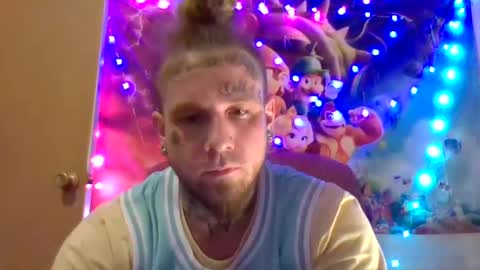 Snapshot of smokebluntafterblunt chatting on 12-12-24, 12:59 smoke online show from 12-12-24, 12:59