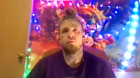 Snapshot of smokebluntafterblunt chatting on 12-13-24, 11:28 smoke online show from 12-13-24, 11:28
