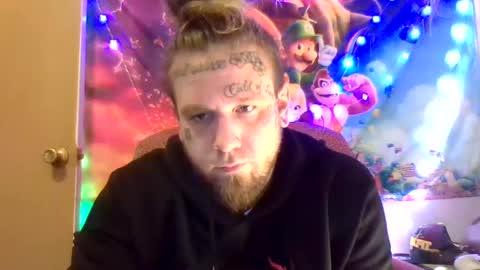 Snapshot of smokebluntafterblunt chatting on 12-31-24, 08:12 smoke online show from 12-31-24, 08:12