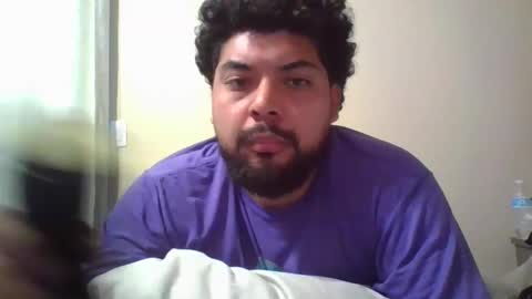 Snapshot of smokey573 chatting on 12-21-25, 10:50 memelucas online show from 12-21-25, 10:50