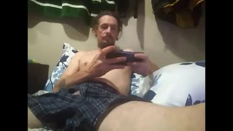 Snapshot of smokeyireland chatting on 09-28-25, 08:47 Smokeyireland online show from 09-28-25, 08:47