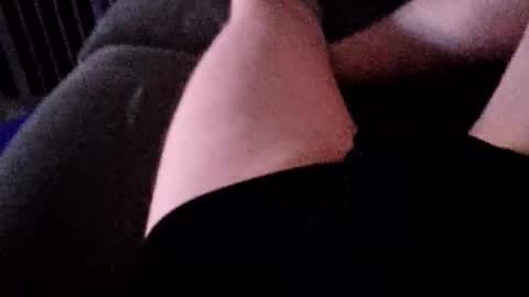 Snapshot of smokynight chatting on 10-29-25, 02:03 smokynight online show from 10-29-25, 02:03