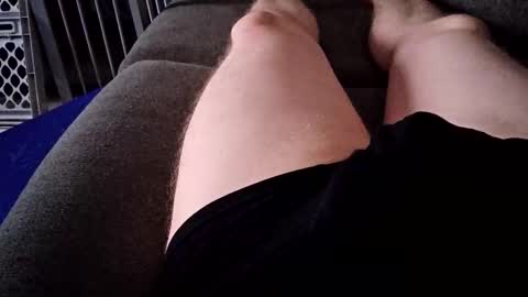 Snapshot of smokynight chatting on 10-31-25, 12:33 smokynight online show from 10-31-25, 12:33