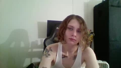 Snapshot of smoothvodka chatting on 12-02-24, 08:22 Bambi--Vodka online show from 12-02-24, 08:22