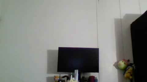 Snapshot of smoothvodka chatting on 12-09-24, 12:23 Bambi--Vodka online show from 12-09-24, 12:23