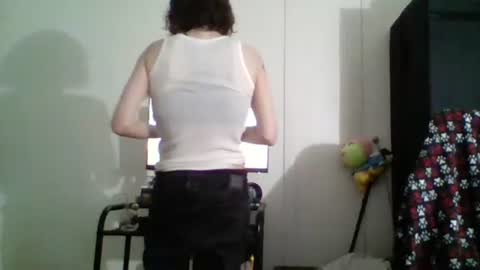 Snapshot of smoothvodka chatting on 12-26-24, 09:58 Bambi--Vodka online show from 12-26-24, 09:58