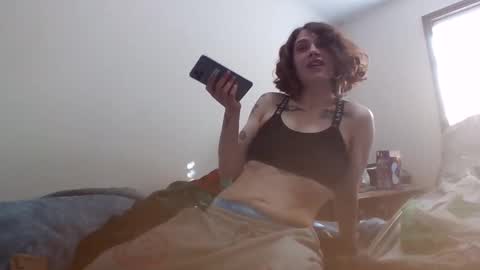 Snapshot of smoothvodka chatting on 01-29-25, 08:14 Bambi--Vodka online show from 01-29-25, 08:14