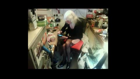 Snapshot of smurfingo99 chatting on 11-24-25, 01:22 mish online show from 11-24-25, 01:22